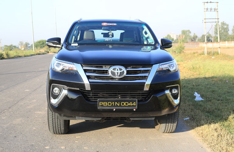 Toyota Fortuner 4x4 Automatic selfdrive car on rent Punjab