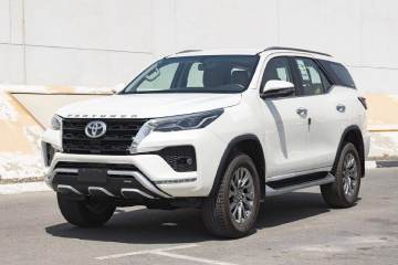 Toyota Fortuner 2.8L 4x4 AT Diesel Toyota