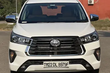 Toyota Innova Crysta ZX MT 7 STR DSL