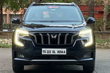Mahindra XUV700 AX7 AWD AT Diesel Mahindra
