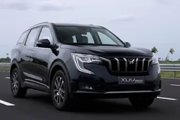 Mahindra XUV700 AX7 AWD AT Diesel Chandigarh Rent a Car